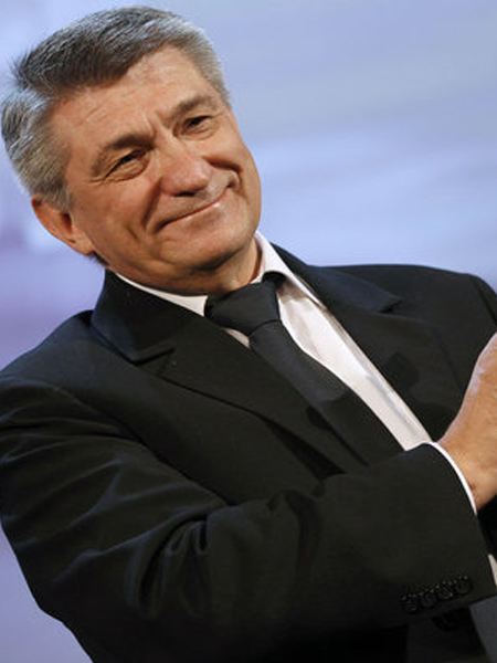 771263_sokurov-director-of-faust-receives-the-golden-lion-award-during-the-closing-ceremony-of-the-68th-venice-film-festival